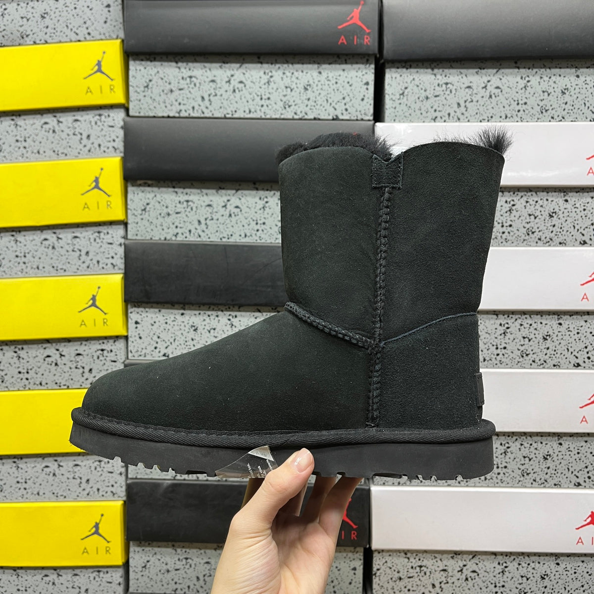 UGG Snow Boots 1016226 – Black | Sizes 35–40