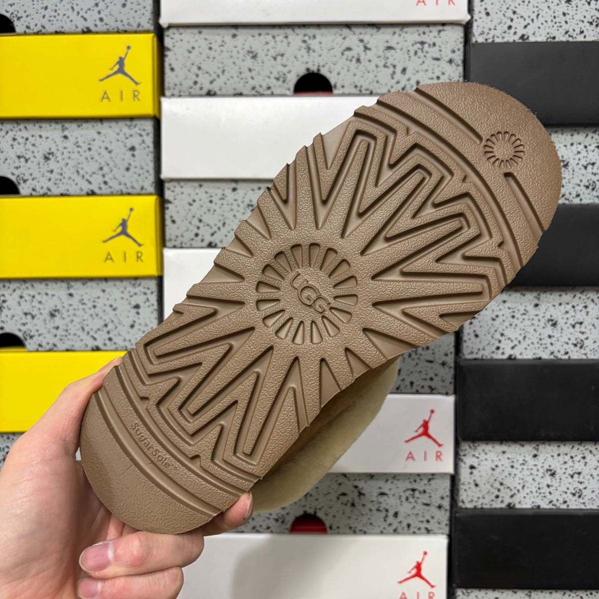 UGG Tasman Slipper 4810 – Chestnut | Sizes 35–44