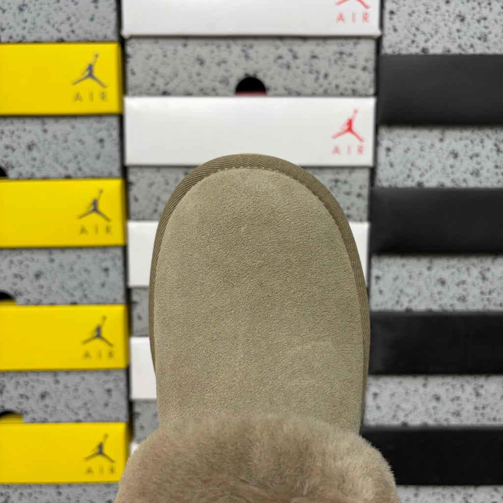 UGG Daxi Platform Snow Boot W1166733 – Brown | Sizes 35–40