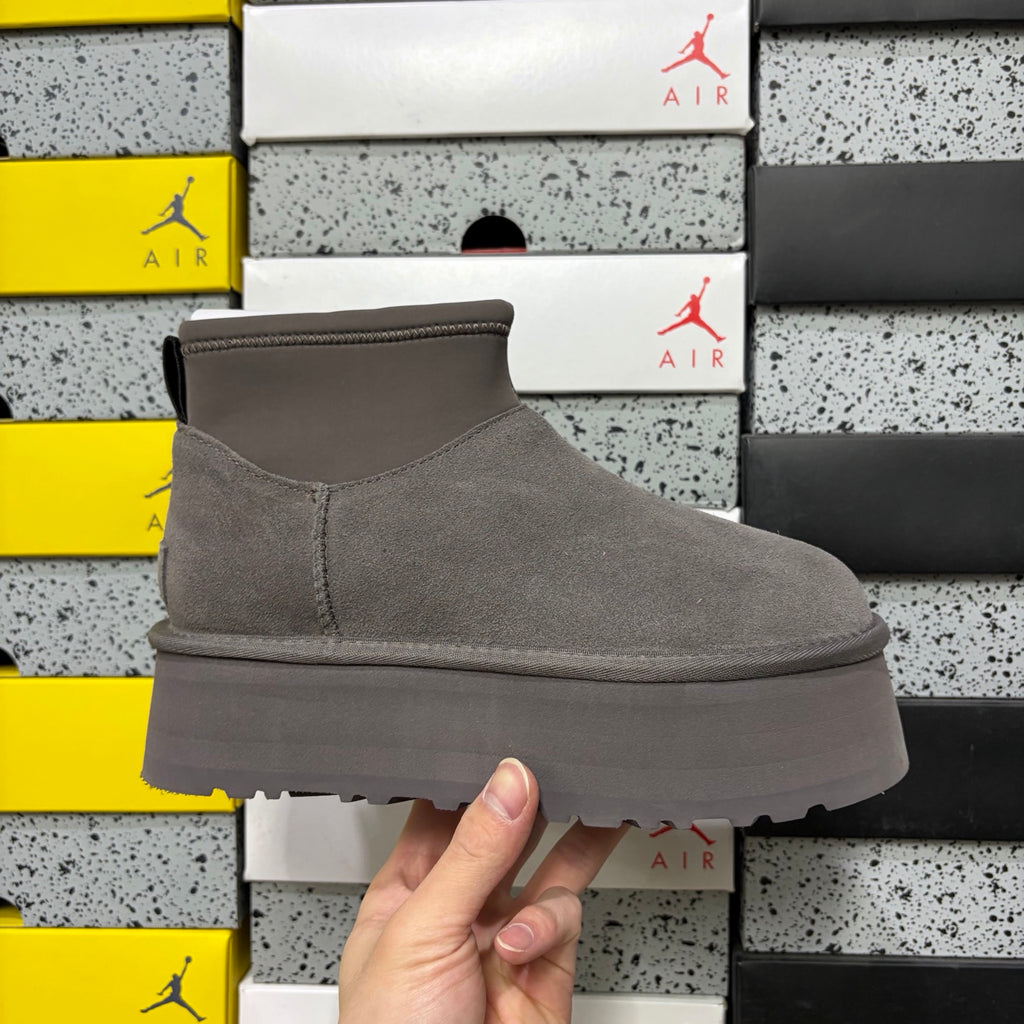 UGG Dipper Boot 817 – Thunder Grey | Sizes 35–40