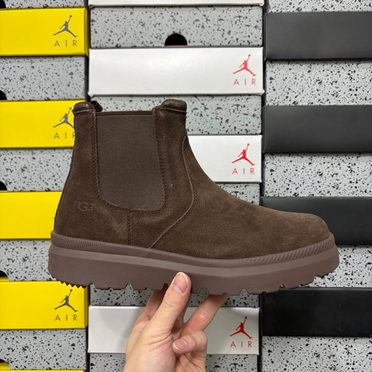 UGG Burleigh Chelsea Boot 2050 – Chocolate | Sizes 39–44