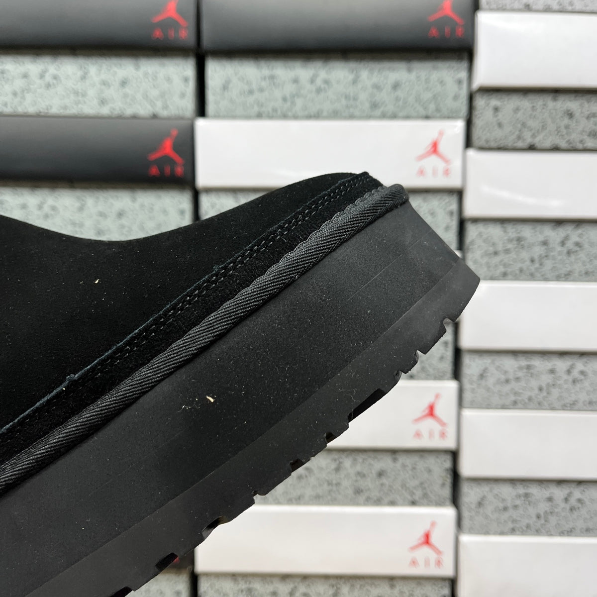 UGG Snow Boots 1134526 – Black | Sizes 35–40