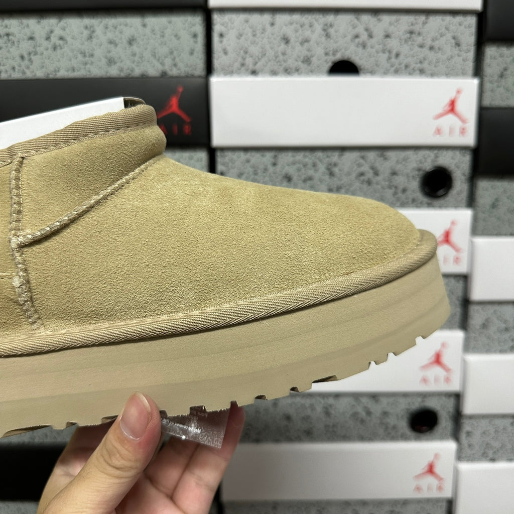 UGG Snow Boots 5092 – Mustard Yellow | 3cm Heel | Sizes 35–40