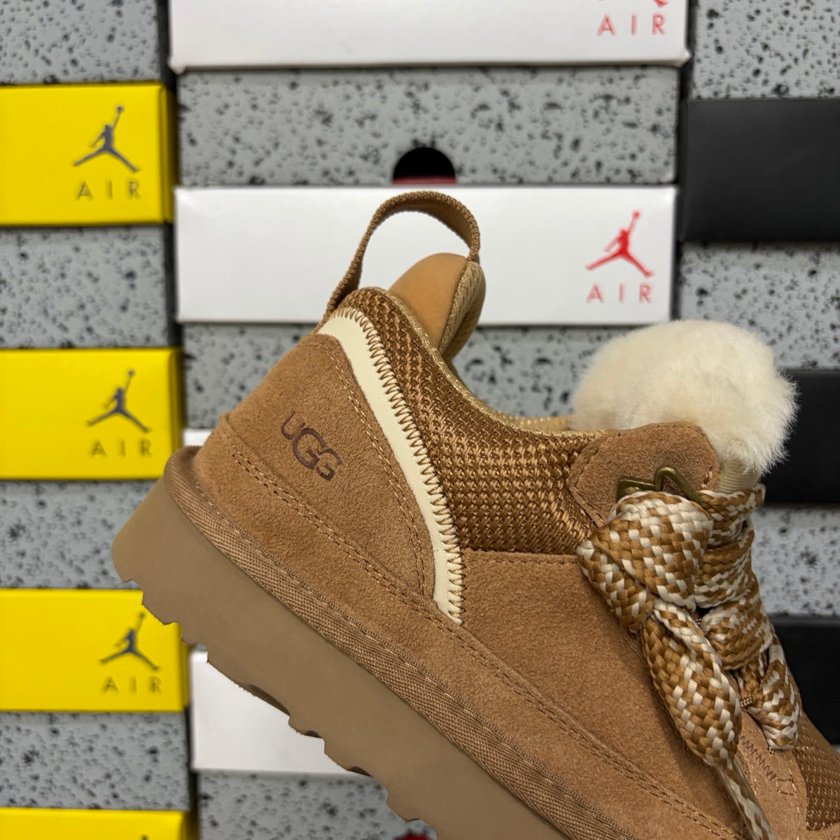 UGG Mel Low Boot 4032 – Chestnut | Sizes 35–44