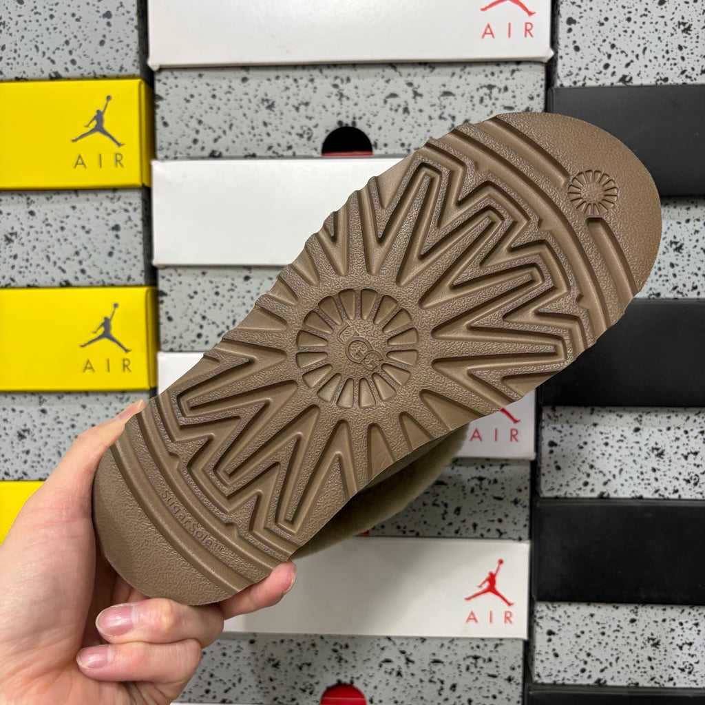 UGG Tasman Slipper 4810 – Antelope Brown | Sizes 35–44