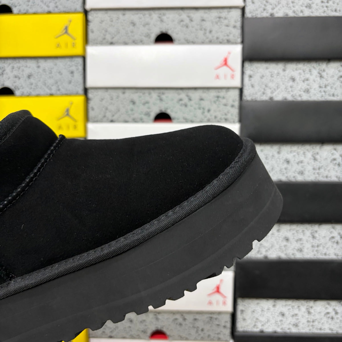 UGG Snow Boots 5092 – Black | 5cm Heel | Sizes 35–40