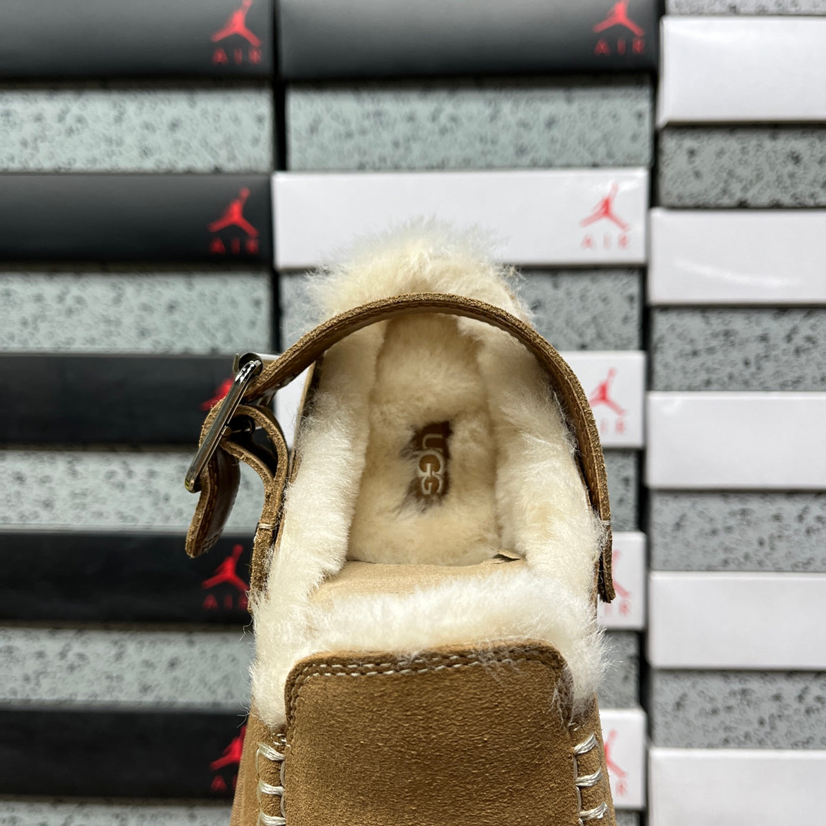 UGG Snow Boots 1180251 – Chestnut | Sizes 35–40