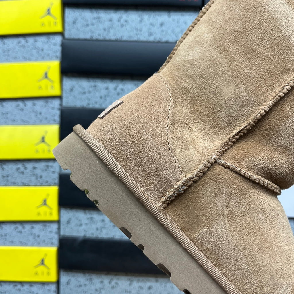 UGG Snow Boots 1016223 – Chestnut | Sizes 35–40